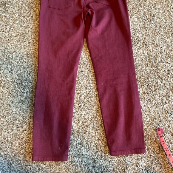 NWOT Lila Ryan Red Bootleg Business Casual Jean Size 29/ US 8 - Picture 3 of 12
